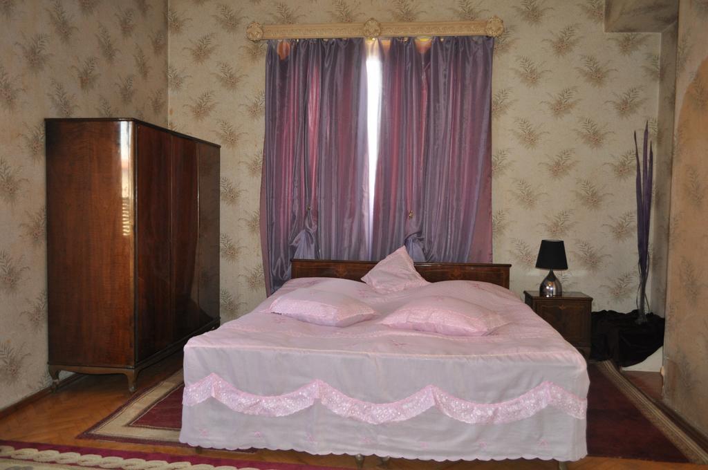 Guest House Cico Telavi Dış mekan fotoğraf