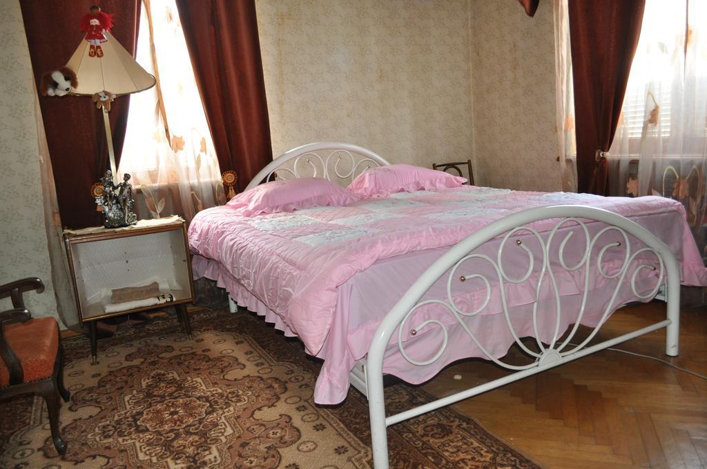 Guest House Cico Telavi Dış mekan fotoğraf