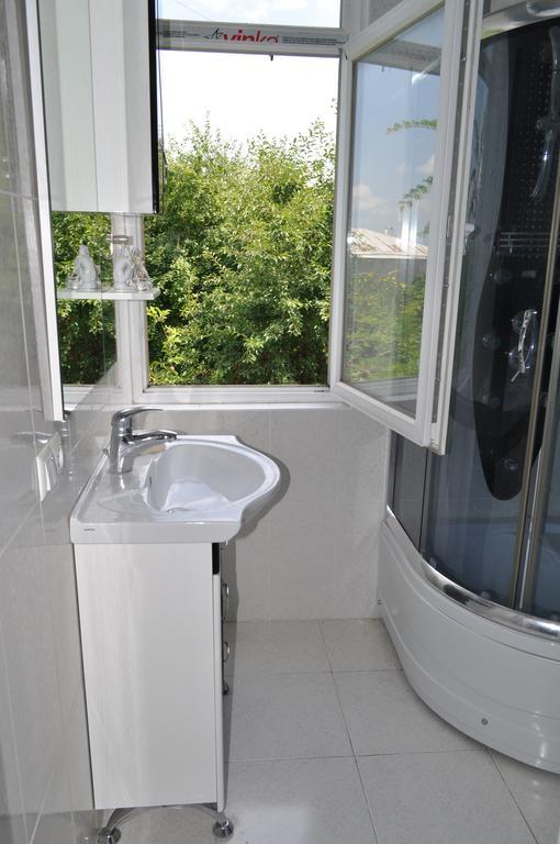 Guest House Cico Telavi Dış mekan fotoğraf